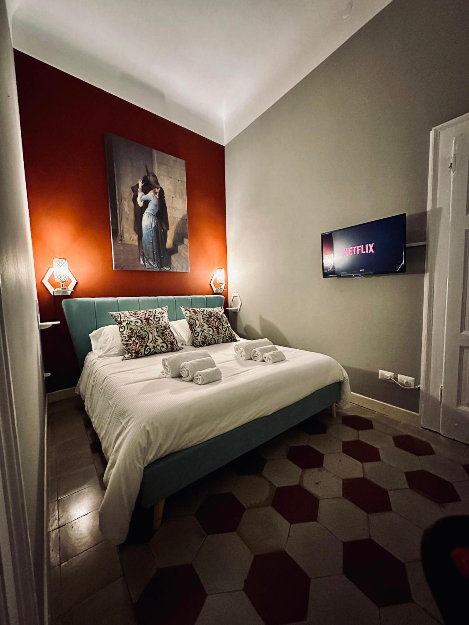 Nerino House, Elegante E Tranquillo Appartamento A 5 Minuti Dal Duomo Milan Bagian luar foto
