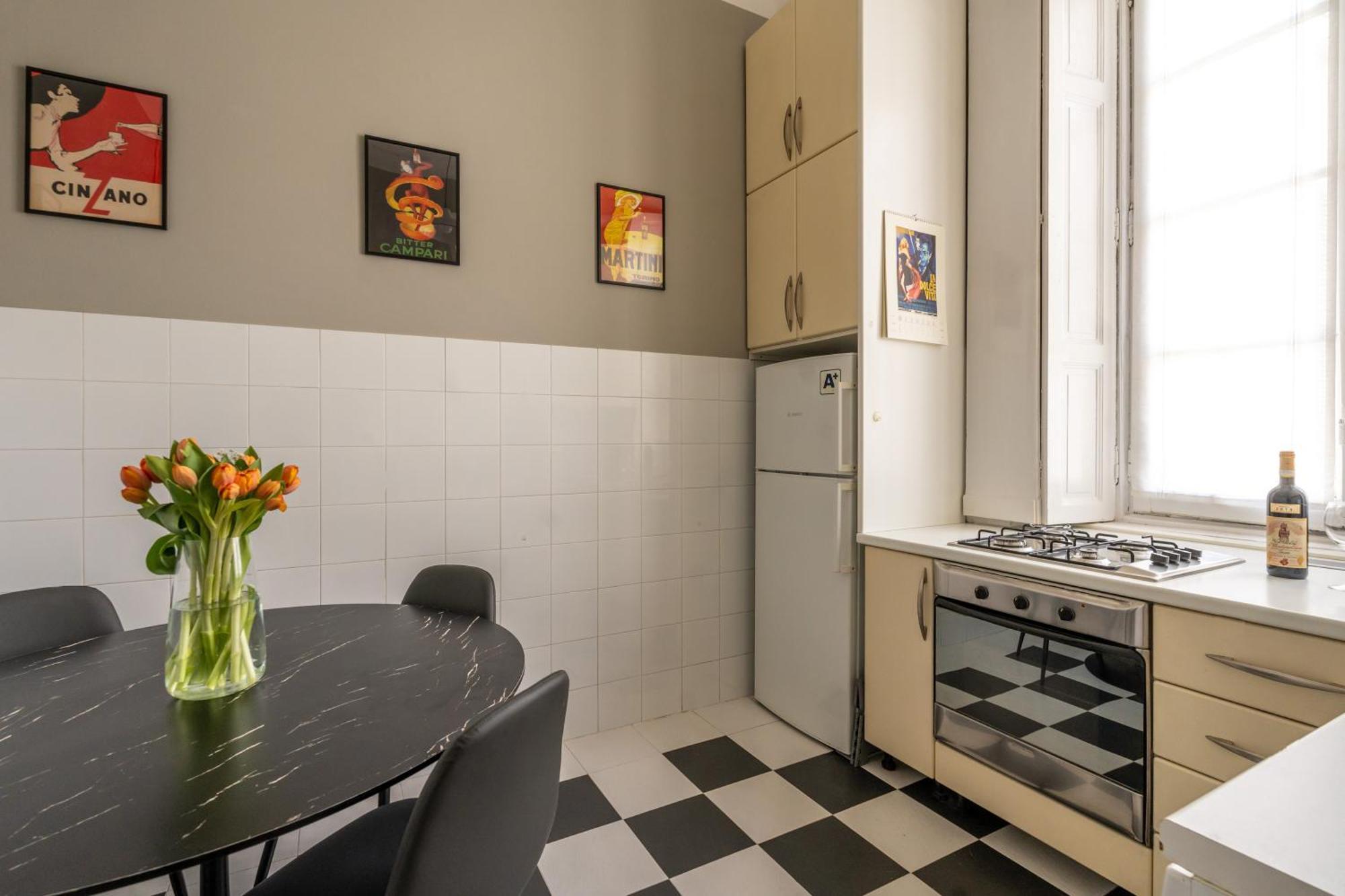 Nerino House, Elegante E Tranquillo Appartamento A 5 Minuti Dal Duomo Milan Bagian luar foto